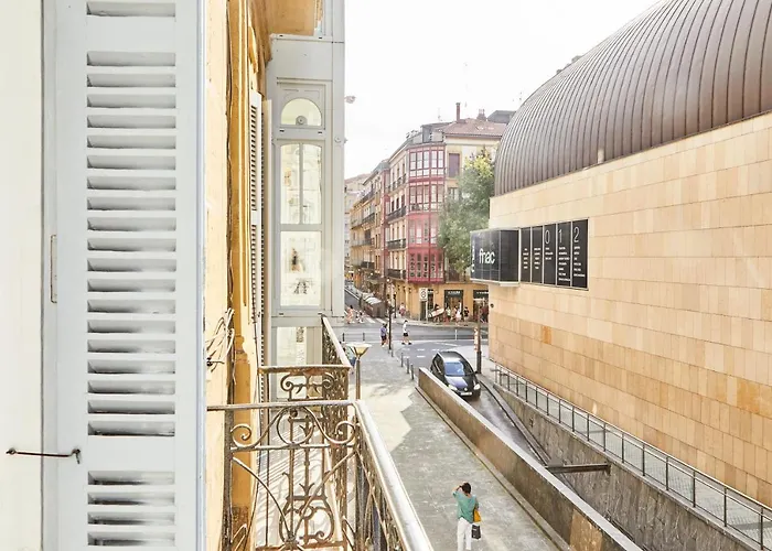 San Martin Apartment By Basque Homes
